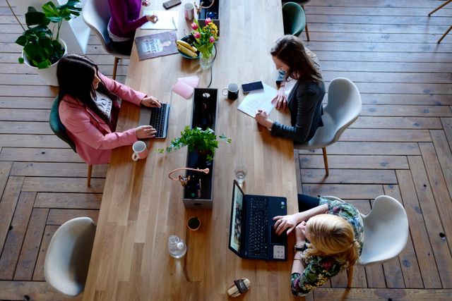 How Modern Workspaces Improve Productivity and Comfort