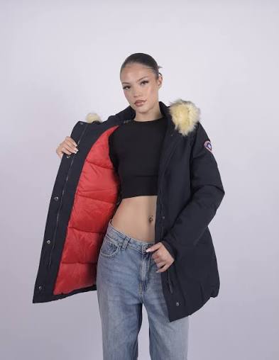 Paragoose: Redefining Contemporary Outerwear and Everyday Style