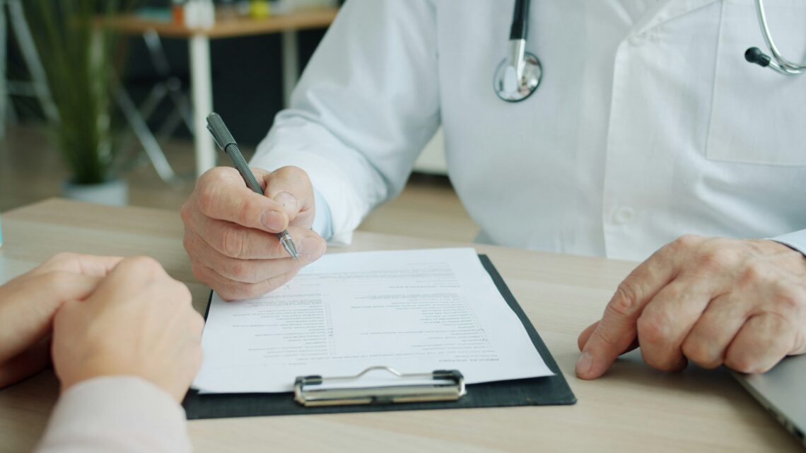 What Are the Key Responsibilities of a Remote Medical Assistant?